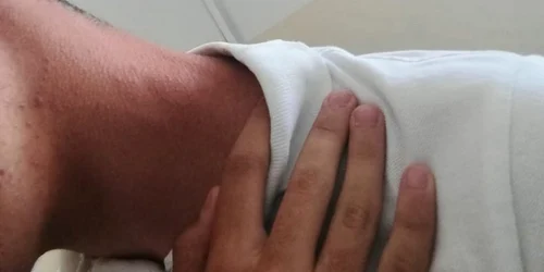 agresiune intr un liceu din hunedoara foto adevarul