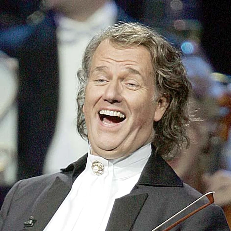 
    André Rieu va concerta şi anul viitor la Bucureşti foto: arhiva personală  