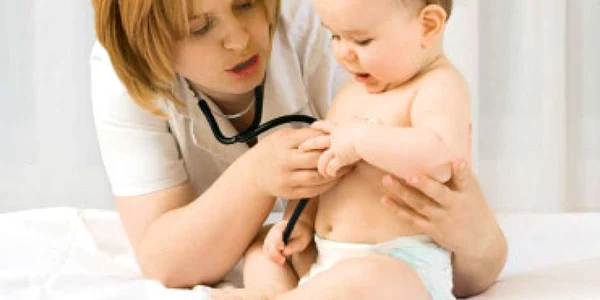 Bebeluşii de azi au şanse să ajungă la 100 de ani