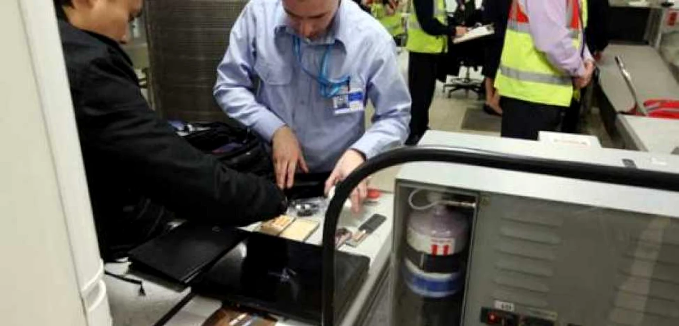 Ce nu ai voie să iei în avion/FOTO The Independent