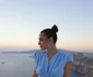 Alexia Eram e în Santorini