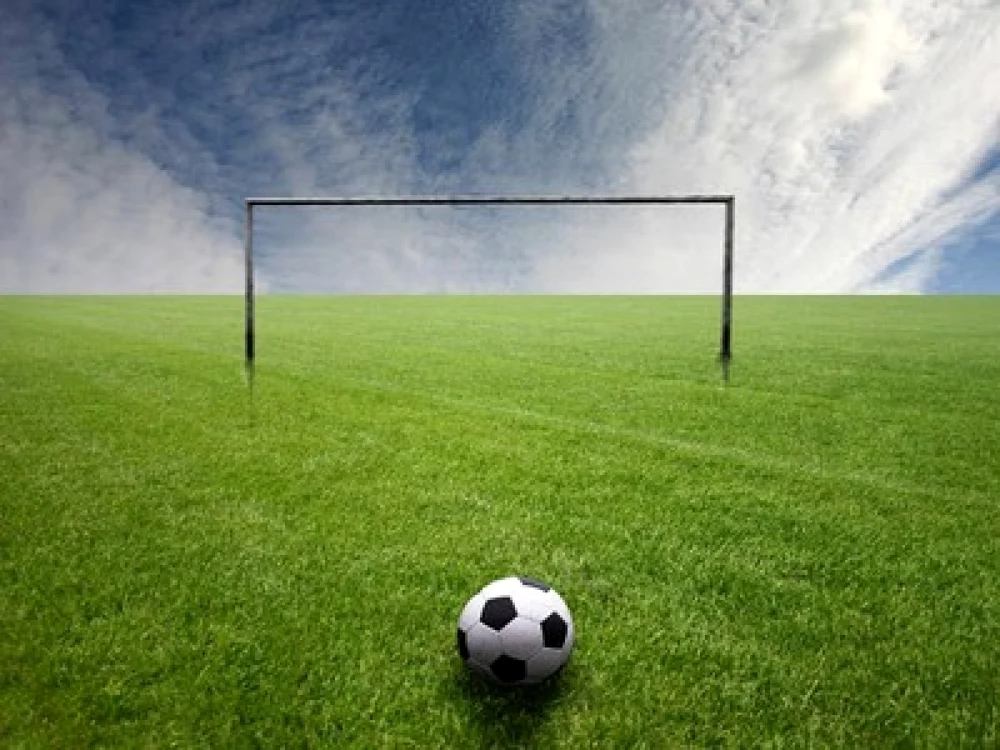 Tot mai mulţi fotbalişti mor pe teren în ultimii ani