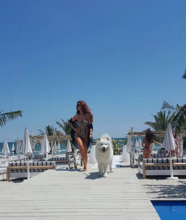 Cristina Spătar în timpul filmărilor pentru noul clip