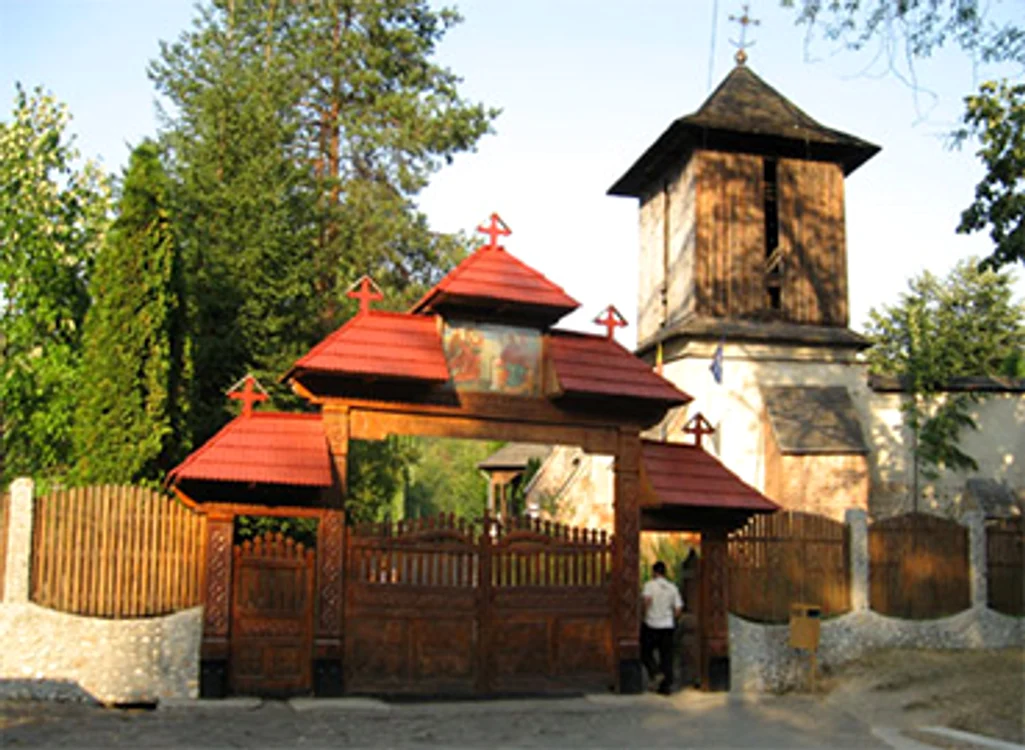 Mănăstirea Cotmeana, unde a slujit preotul