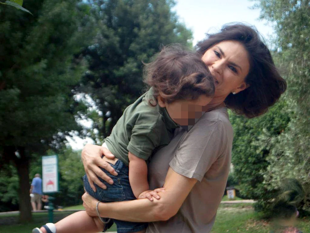 Ramona Bădescu și fiul ei, Ignaziofoto: arhivă personală
