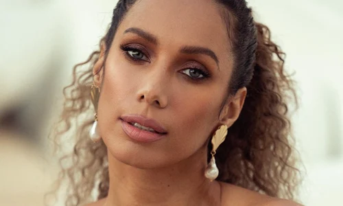 5leona lewis insarcinata png