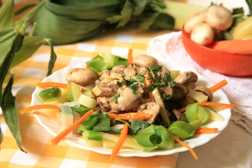 salata calda ficat praz jpeg