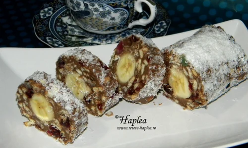 rulada de biscuiti cu banana poza 7 jpeg