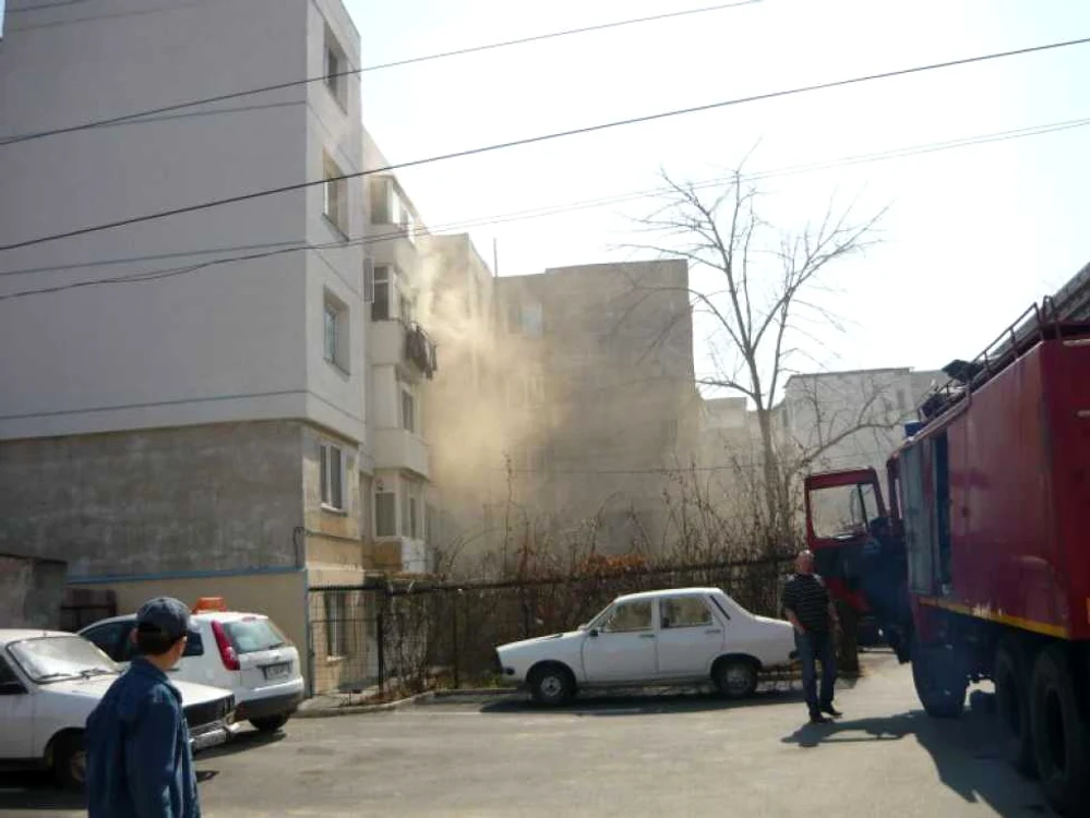 Incendiu la un apartament