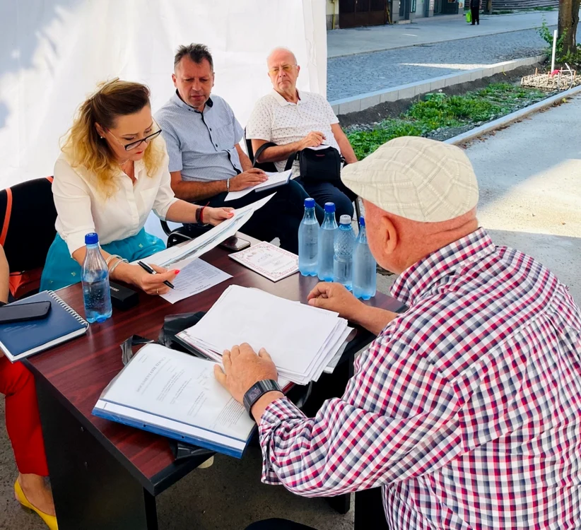 Primăriţa Lasconi ţine audienţele pe Bulevardul Pardon, după ce Prefectura a atacat autorizaţia de construire