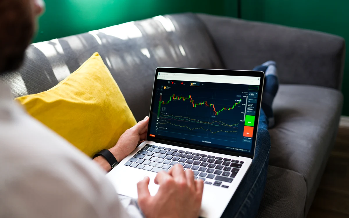 Statisticile arată că România are o economie tot mai complexă. Foto: Freepik.com