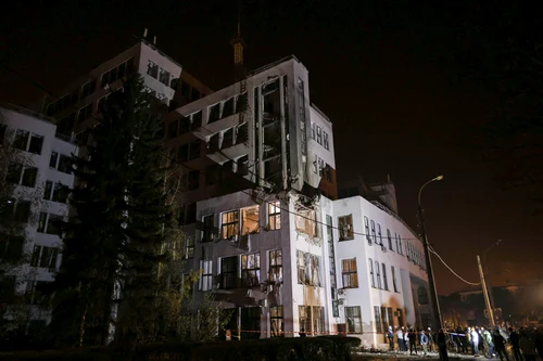 A fost distrusă de bombardamente și o clădire istorică din Ucraina Foto: Volodimir Zelenski/X