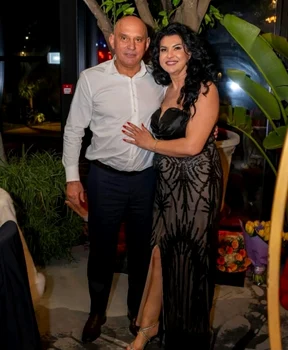 Florin Prunea și iubita, Lăcrămioara, la nunta lui Florentin Petre foto: Facebook