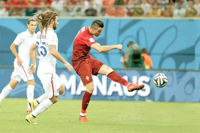 Ronaldo este, la naţională, o umbră a super-jucătorului de la Real Madrid FOTOGRAFII: REUTERS