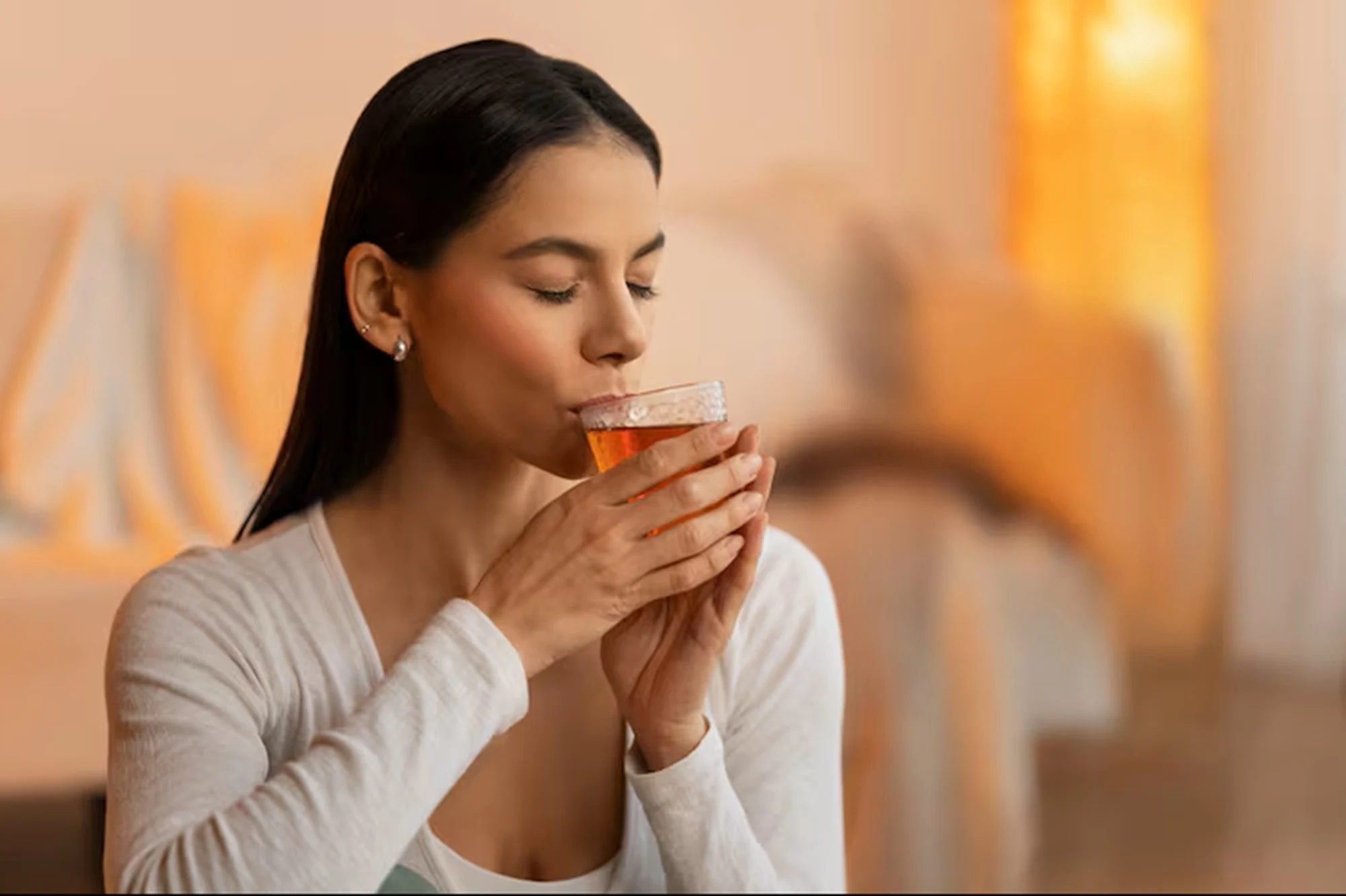 Băutura recomandată de medici seara pentru o glicemie echilibrată: hidratare, somn liniștit și control al zahărului din sânge