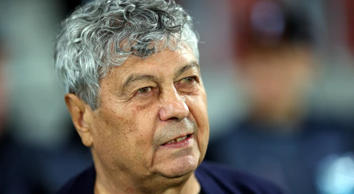 Mircea Lucescu suferă, dar nu se lasă. Foto EPA EFE