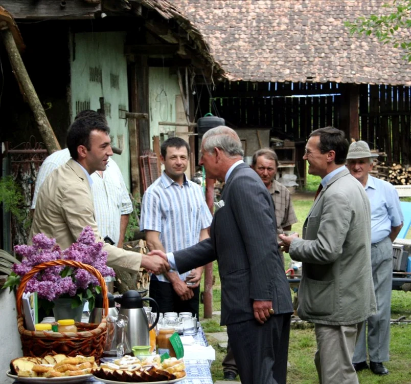 Prinţul Charles la Viscri FOTO Sănătate Dulce