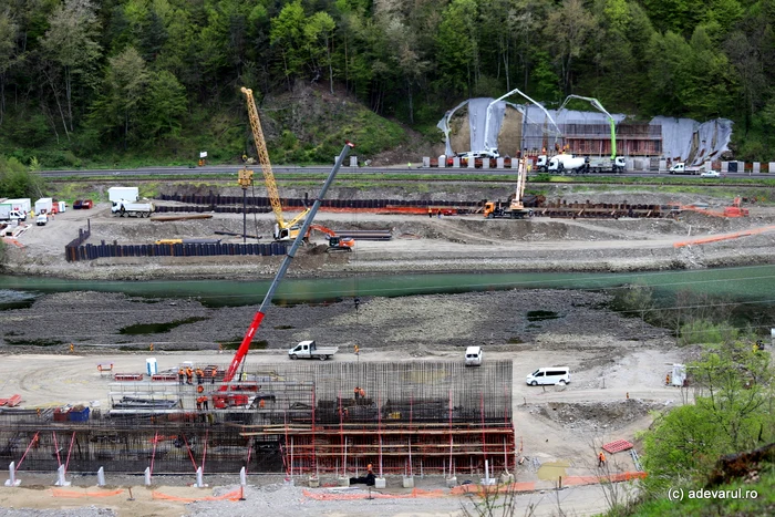 Ecoductul de pe Valea Oltului în șantier. Foto Daniel Guță. ADEVĂRUL