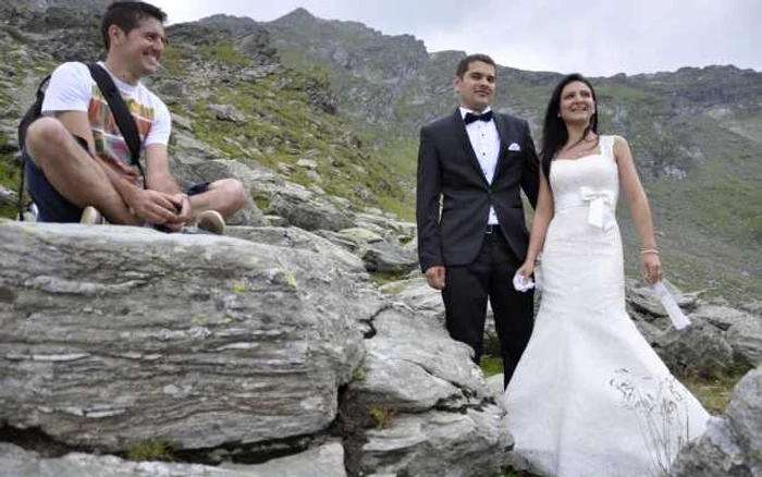 Cristina si Florin au ales sa faca fotografiile de nunta intr-un cadru inedit - Fotografii Ramona Găină