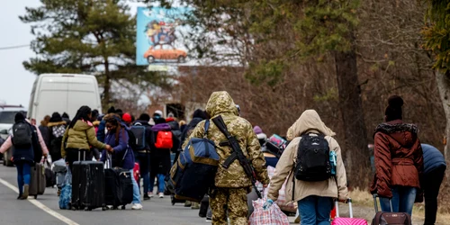 refugiati ucraineni fugind de razboi 26 februarie 2022 shutterstock 2131281067 jpg