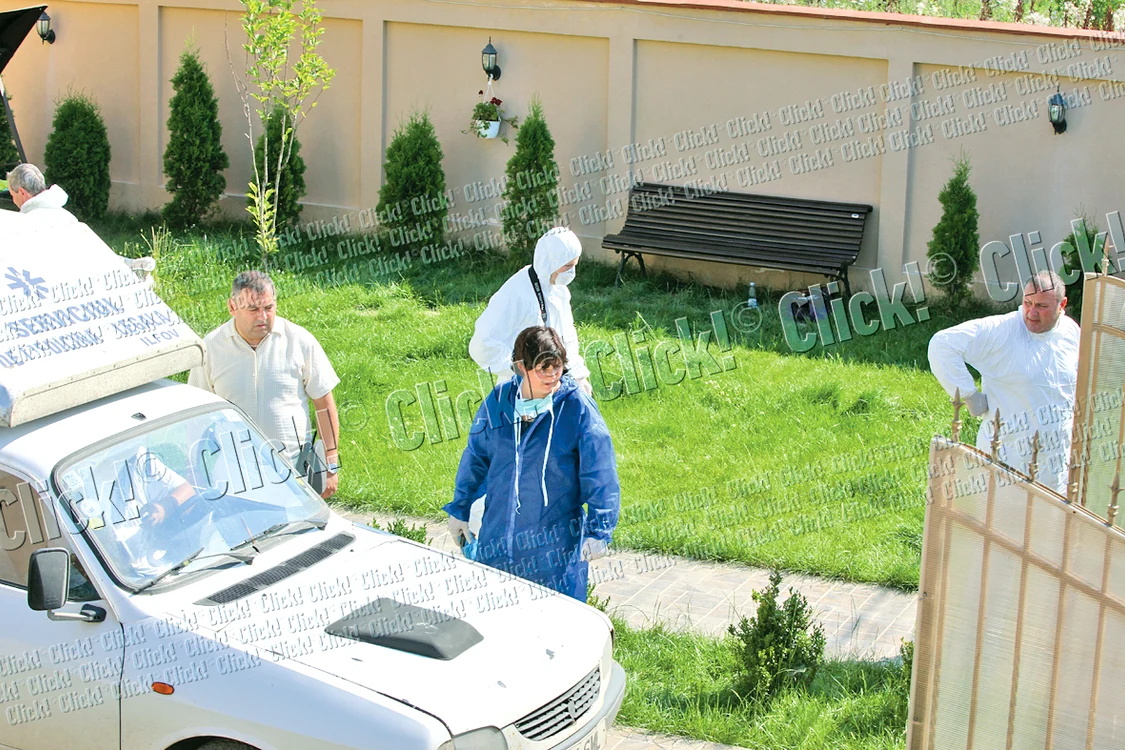 Miercuri, 14 iulie Corpul neînsufleţit al Mădălinei este scos din  vila ei, unde s-a sinucis