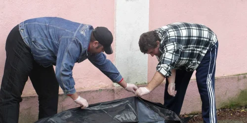Cadavrul a fost gasit intr-un canal plin de apă