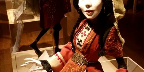 Păpuşile etnice de colecţie din Dobrogea Sursa Elena Orbocea