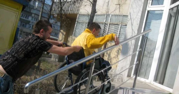 Beneficiarii își vor primi banii