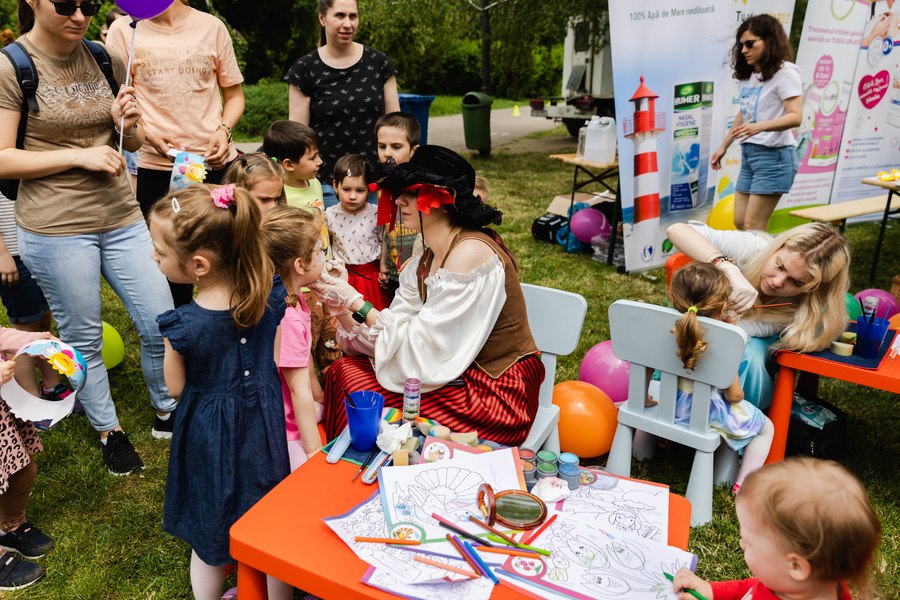 Cel mai mare Picnic în Familie, la Palatul Mogoșoaia: spațiu de joacă și distracție în aer liber