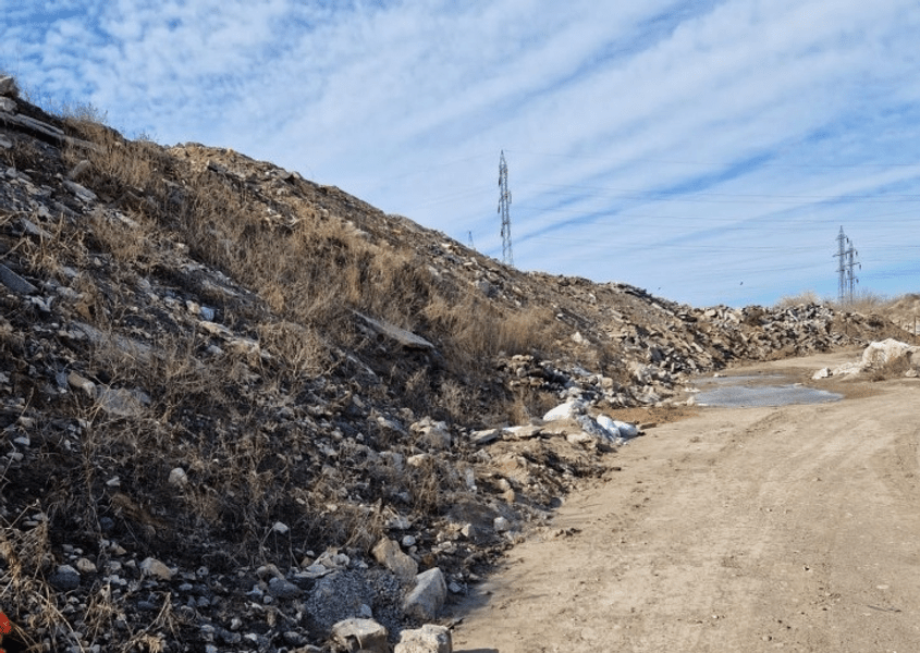 Confort Urban, societatea Consiliului Local Constanța, amendată pentru depozitarea ilegală a 40.000 de tone de deșeuri 
