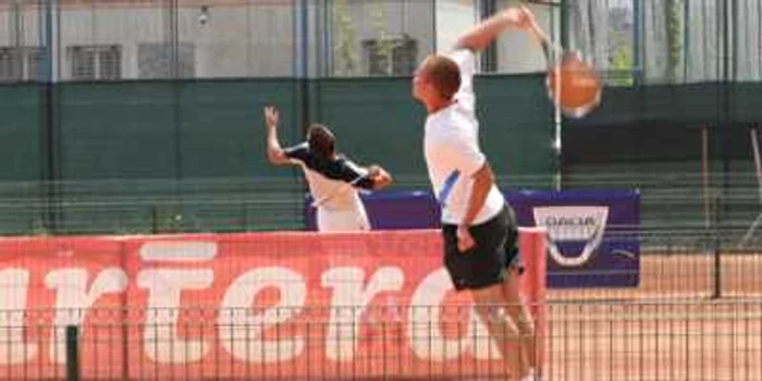 Botoşani: Copiii se întrec la campionatul judeţean de tenis de câmp