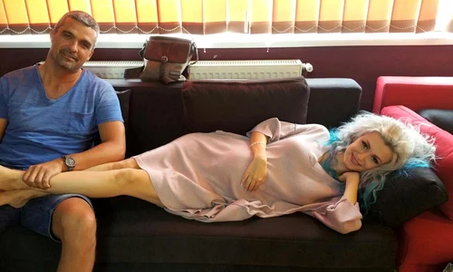 Aurelian Temișan o răsfață pe Andreea Bălan în pauzele de filmări jpeg