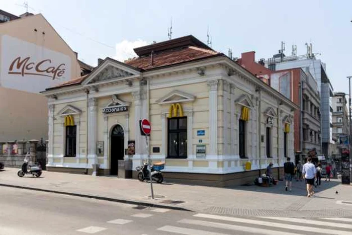 Restaurant McDonald’s la Belgrad FOTO Shutterstock