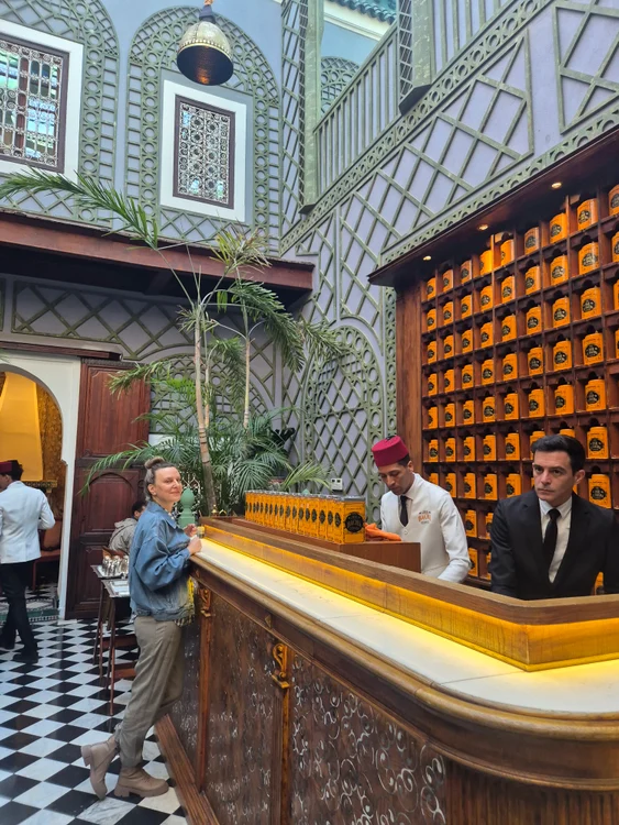 OK! Magazine, în vizită la Cafeneaua Bacha