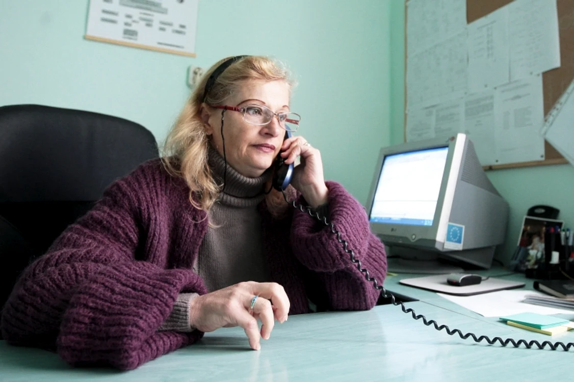 Directoarea şcolii, Roxana Răzoriu, a sunat de urgenţă la SMURD când i-a găsit pe cei doi copii drogaţi. Foto: Thomas Câmpean