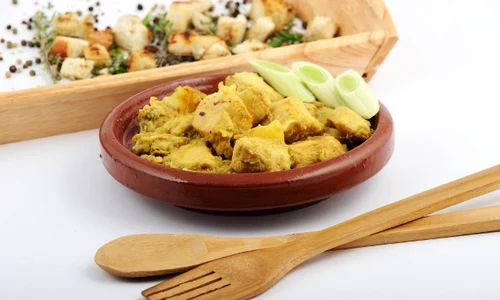 Piept de pui în sos curry jpeg