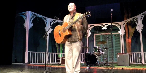 La Gala Premiilor ForeverFolk 2010, Nicu Alifantis a primit trei din cele cinci distincţii