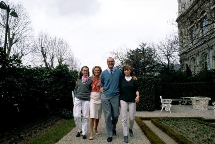 Jacques Chirac with family jpeg