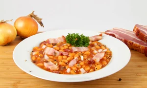 fasole cu bacon jpeg