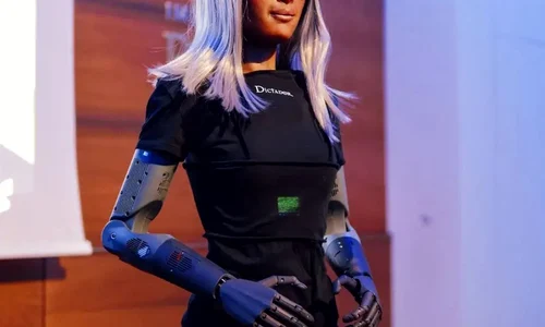 mika robot sef jpg