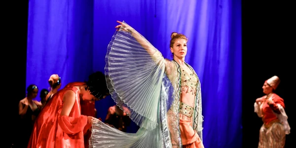 Imagine din spectacolul Poveste persană FOTO Teatrul Leonard