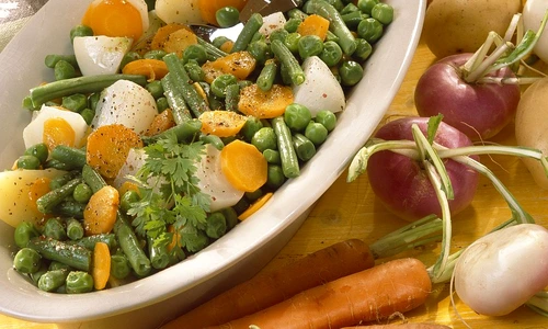 salata cu legume jpeg