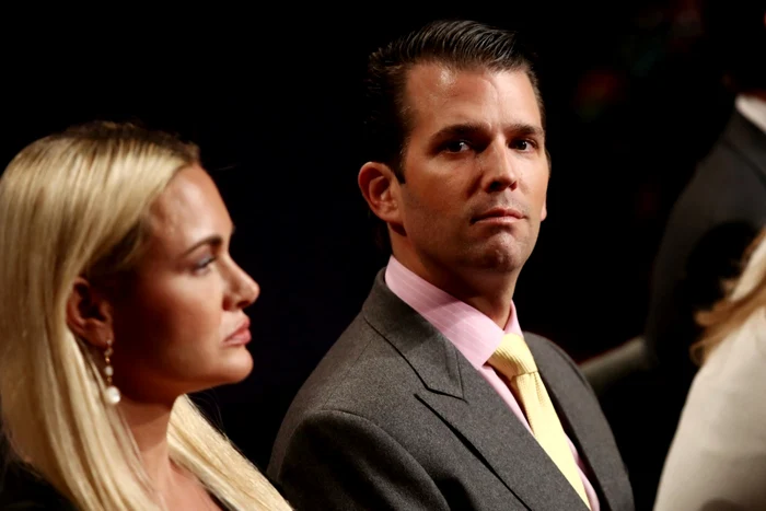 Donald Trump Jr. şi-ar fi înşelat soţia cu o cântăreaţă FOTO Getty Images