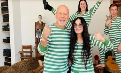 Bruce Wiilis și Demi Moore au fost căsătoriți 13 ani și au trei fete jpeg