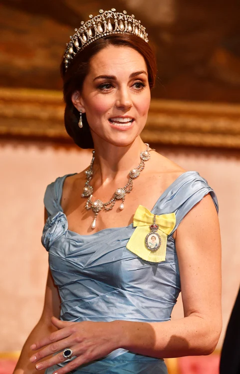 Kate Middleton cu diademă (4) jpg