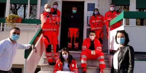 alex si adriana foto facebook ambasada Romaniei in Italia