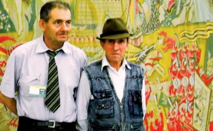 Dl. Mihail Vleaj (stânga), la o întrunire a bolnavilor de Parkinson