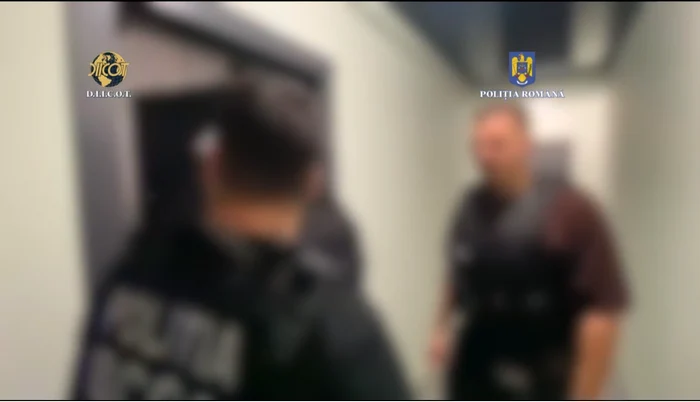 Polițistul acuzat de favorizare a infractorului a fost reținut. FOTO captură DIICOT