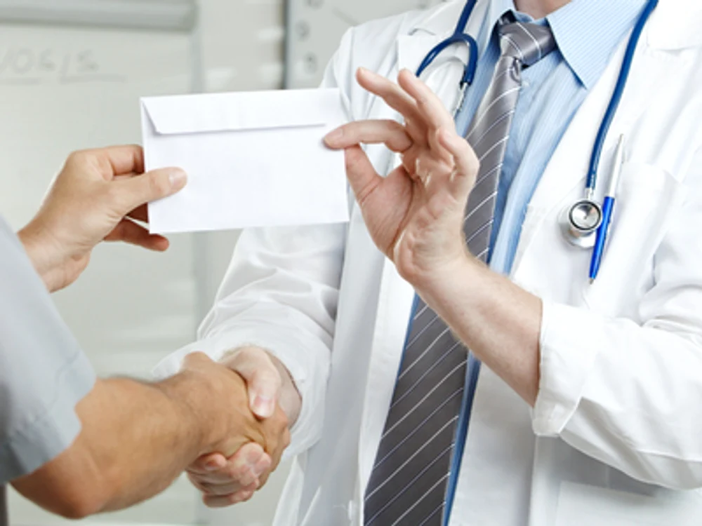 Medicul primea șpagă de la pacienți