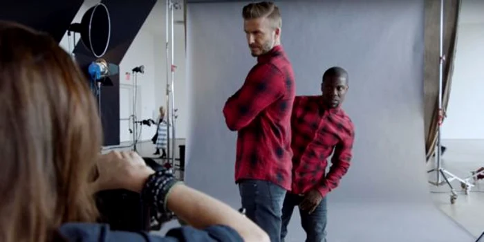 
    David Beckham si Kevin Hart in reclama H&M  